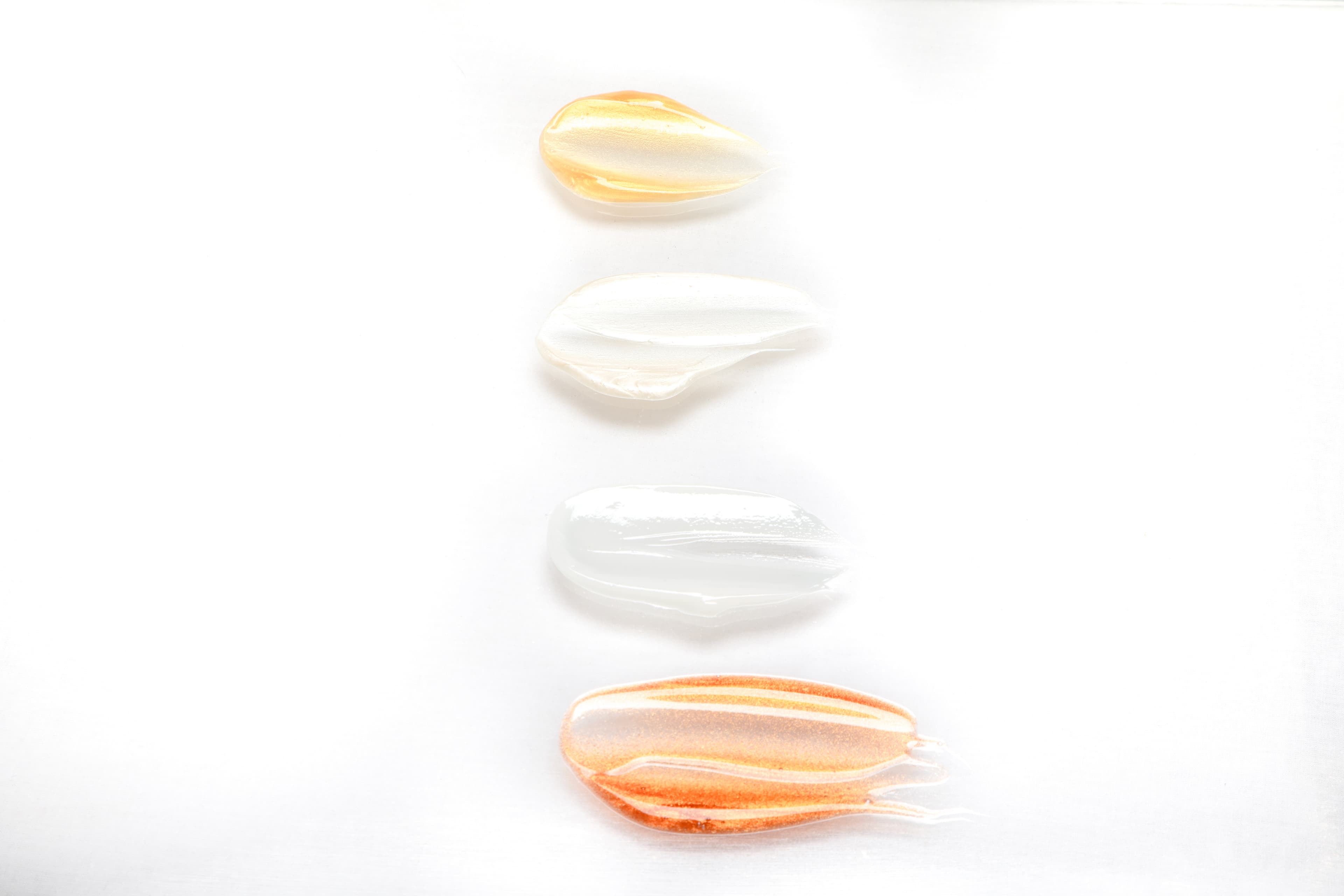Model with Instant Lifting Crème